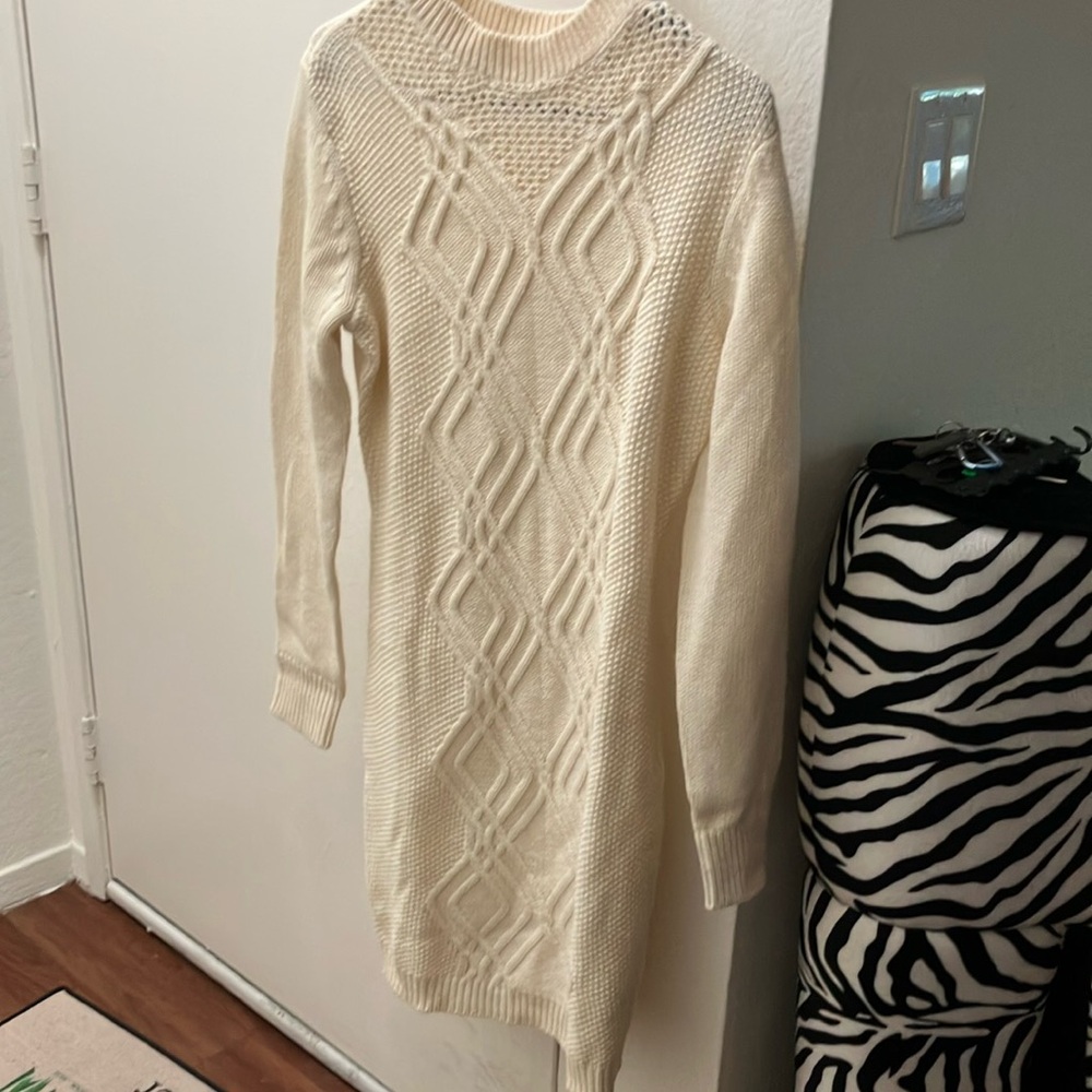 VENUS Ivory Knit Sweater